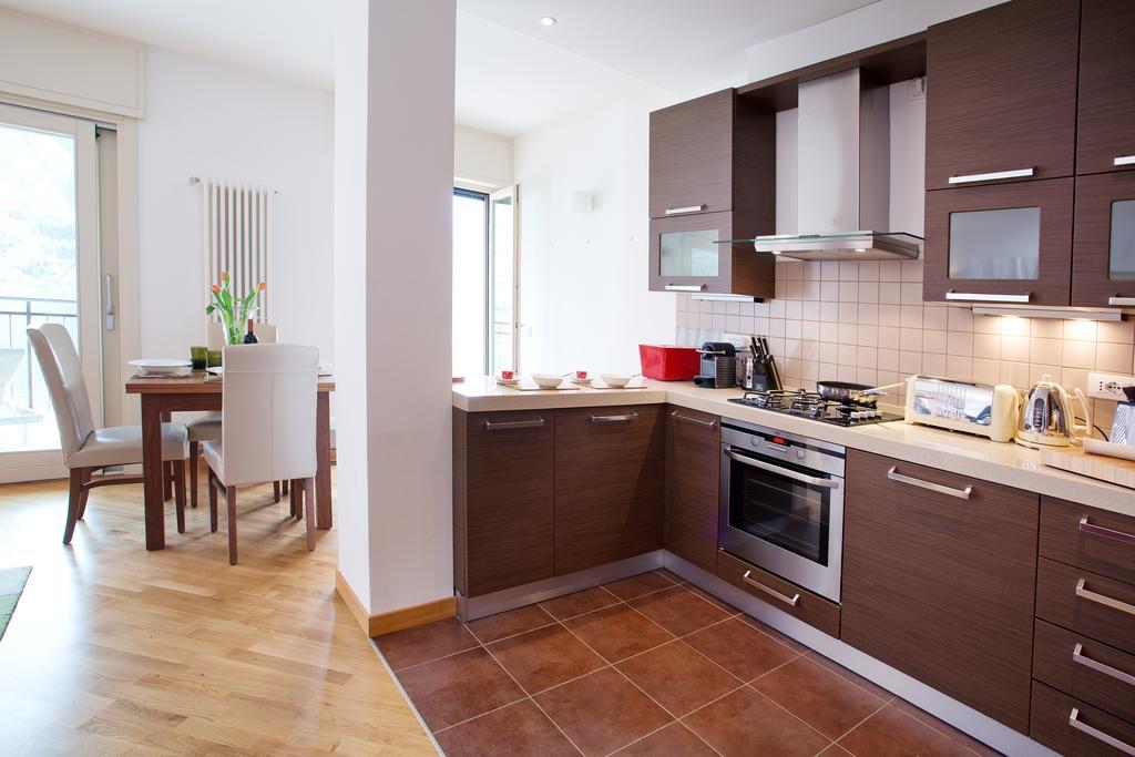 5 Luxury Laglio Apartments-By Italian Apartments Room photo